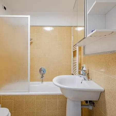 Apartment Casa Robutti A